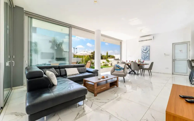 Olivine Waves Villa in Protaras