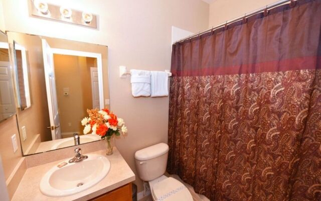 Oakwater Resort 2816