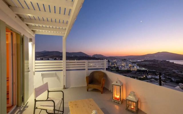 Lorenzo Studios and Suites Paros