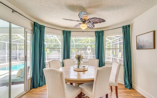 Private Pool & Lanai: Spring Hill Oasis