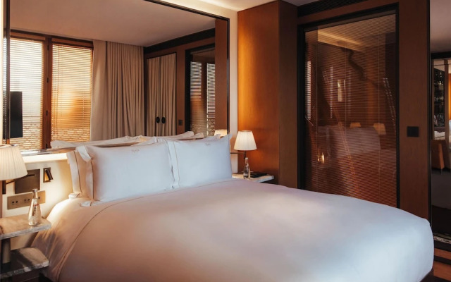 Sax Paris, LXR Hotels & Resorts