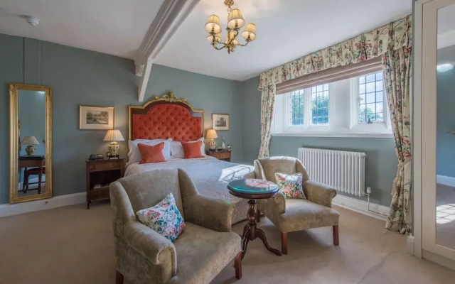 Rushton Hall Hotel & SPA
