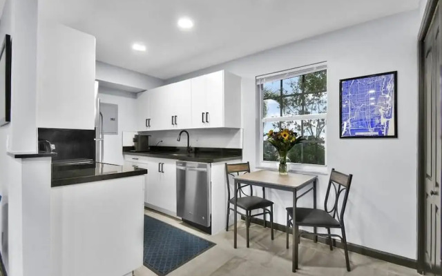 Private 2-bedroom Wilton Villas