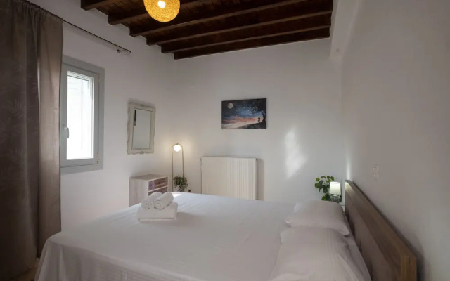 Mykonos Stylish Ivory Apt w Shared Pool