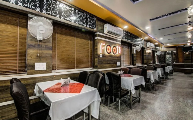 Hotel Jai Palace by OYO Rooms