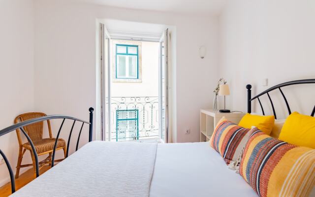 2BR at Chiado Historical Heart of Lisbon