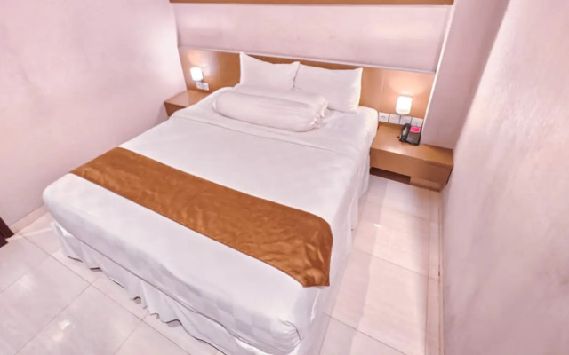 Viva Hotel Kediri, Azana Hotels Collection