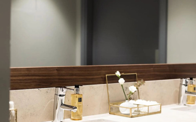 Elite Hotel Carolina Tower