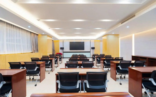 GreenTree Inn Zhuma Railway Station Qian Plaza Branch