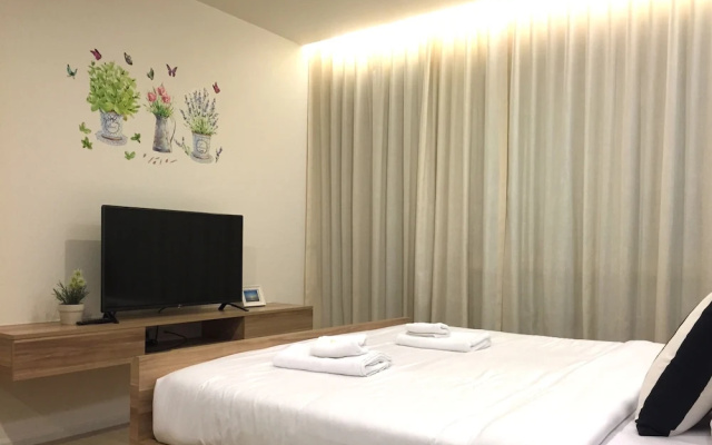 Luxury Beachfront Condo Hua Hin
