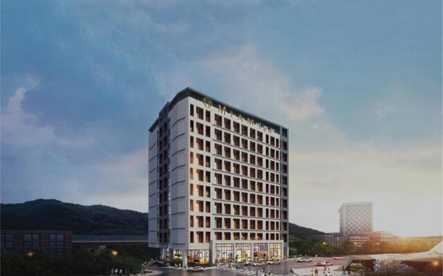 Miami Jeongseon Hotel