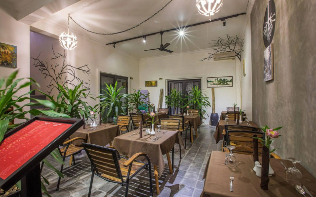 Ashia Hotel & Lounge