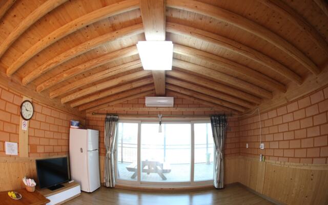 Organic Redclay House