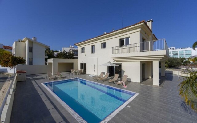 Villa Theodora
