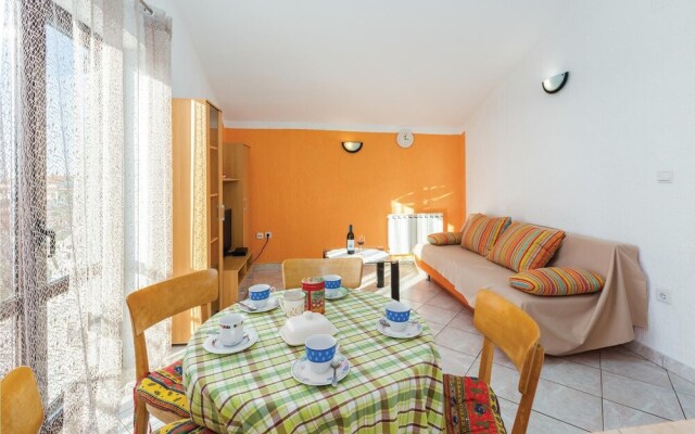 Beautiful Home in Zbandaj With Wifi and 2 Bedrooms