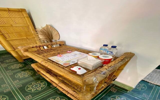 Duyung Rooms and Resto by ZUZU