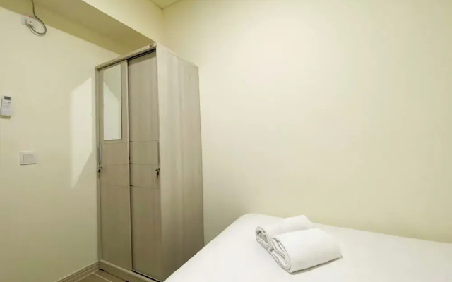 Homey And Warm 2Br At Meikarta Apartment
