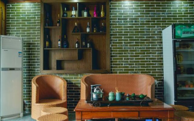 Xingqiba Hotel (Beihai Yintan)