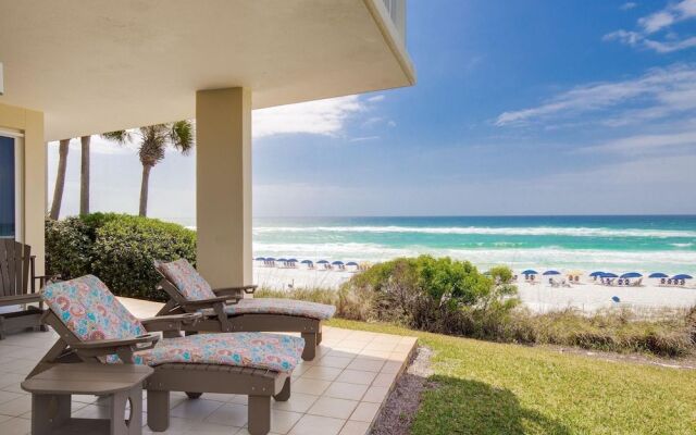 Crescent at Miramar By BlueSwell