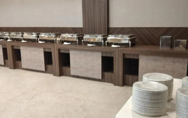 Hotel Four Element