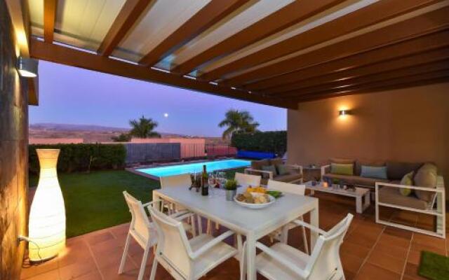 Salobre Villa with Pool Par 4 Nr 9