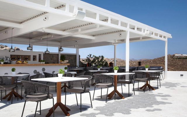 Amyth of Mykonos Super Paradise