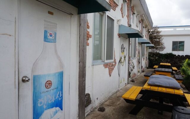Solo Guesthouse In Pyosun Hostel