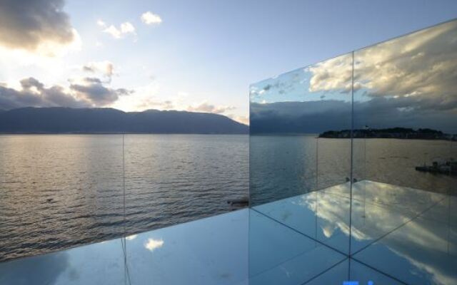 Wuxin Lake View Hostel