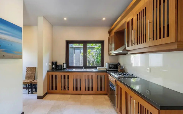 Senang Villa by Betterplace