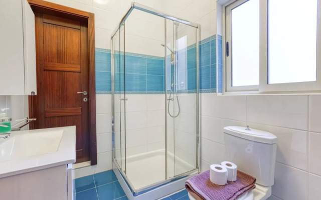 St James the Traditional 4-bed Townhouse Terrace