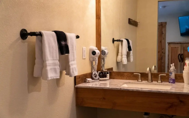 Ouray RV Park & Cabins