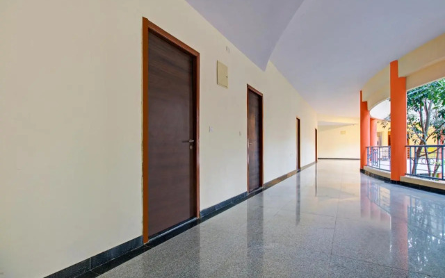OYO Flagship 80593 Rk Club House
