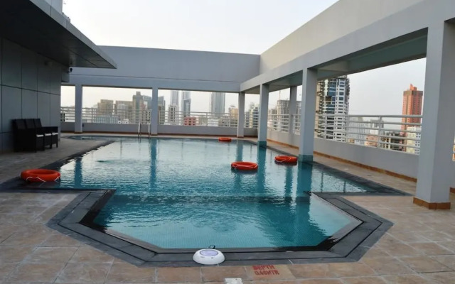 OYO 104 Q House 3 Apartments