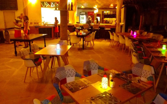 Bahari Dhow Beach Villas