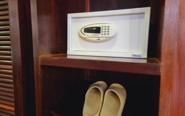 Vid Angkor Boutique