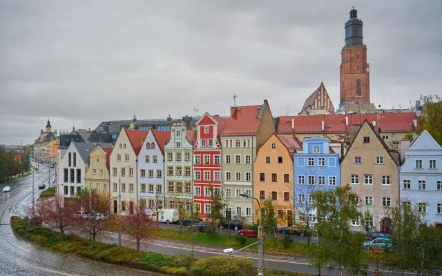 Studio Wroclaw Center by Renters