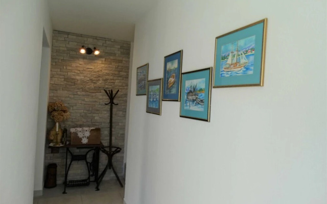 Spacious Novi Vinodolski Apartments With Terrace and Shared Pool