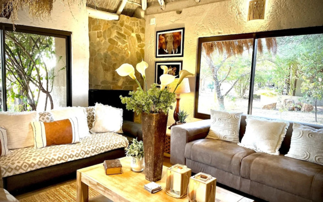 iKhaya LamaDube Game Lodge
