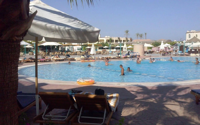 Sharm Cliff Resort