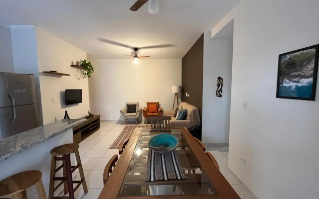 Apt 2 suites com ar condicionado e piscina Ubatuba