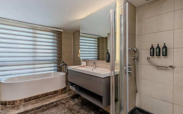 Ramada Plaza by Wyndham Izmir