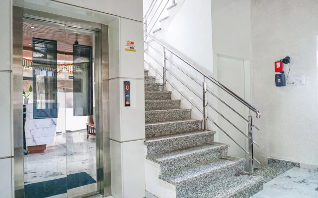 Fabhotel Prime Athiti Delight Stay