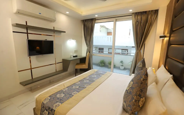 Hotel Keshav Residency - Medicity Gurugram, near Medanta Hospital