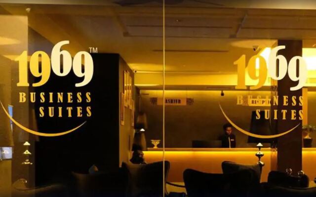 1969 Business Suites