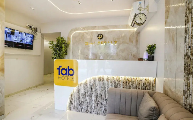 Fabhotel Peralz