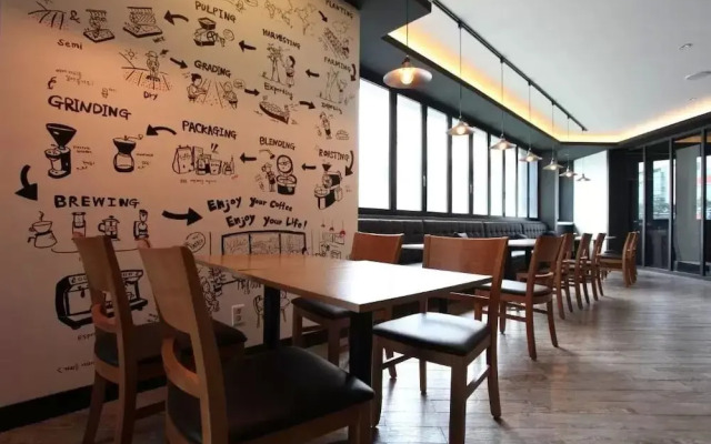 Central Person Hotel Pyeongtaek
