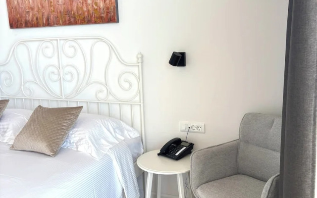 Stella's beachfront aparthotel