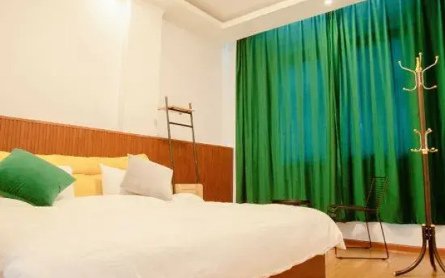Shuangyue Hotel