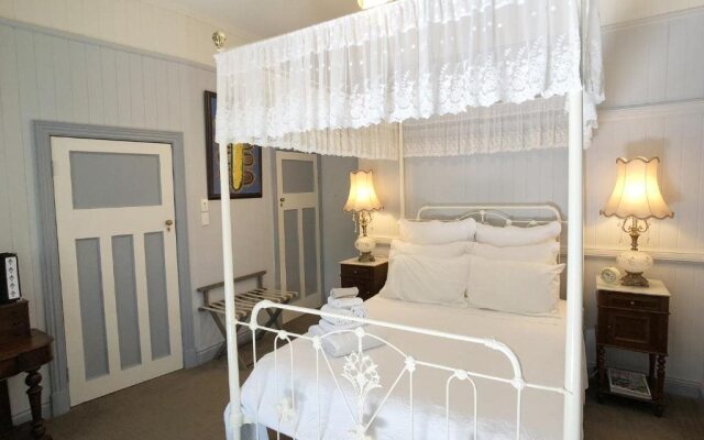 Number 12 Bed & Breakfast