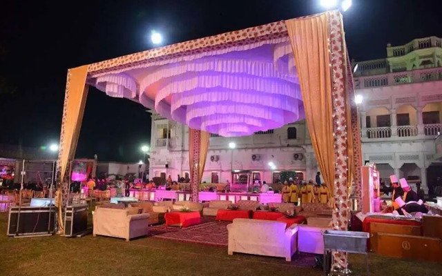 Kohinoor Palace